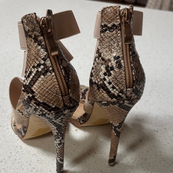 SIMMI MADELINE BEIGE SNAKE CLEAR STRAPPY STILETTO HEELS  S4 - Picture 9 of 15